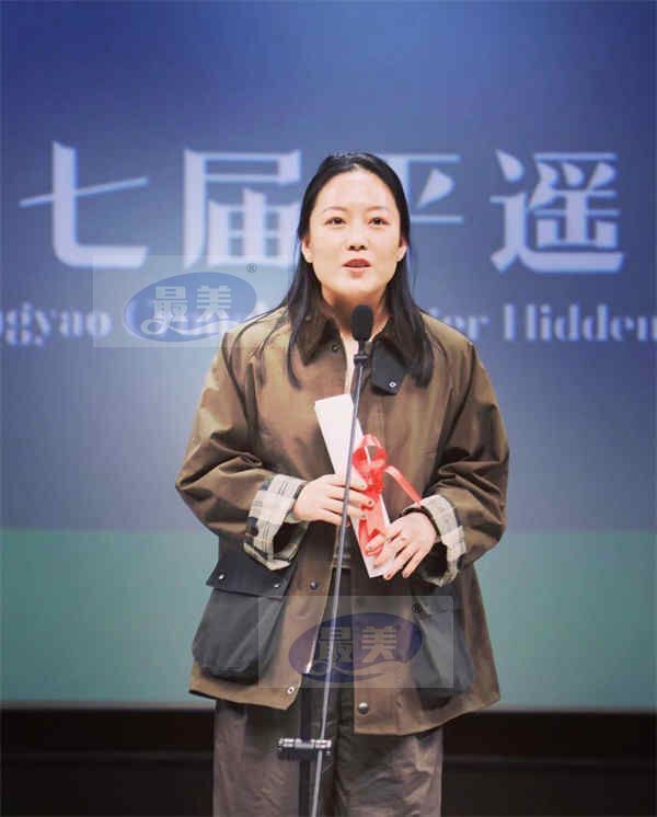 编剧李桃入围第29届白玉兰奖 《装腔启示录》视角新颖获认可