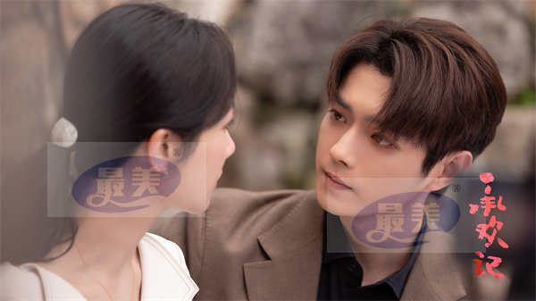 《承欢记》口碑热度双丰收 杨紫许凯破题代际沟通传递“中式温情”