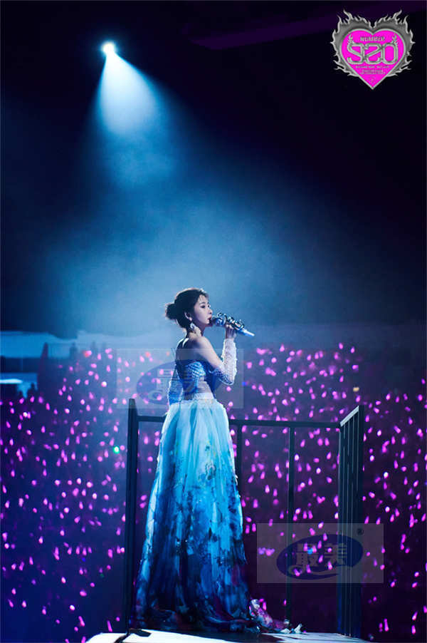 张碧晨“尾号920”广州演唱会梦幻开唱 歌声留存最难忘生日回忆