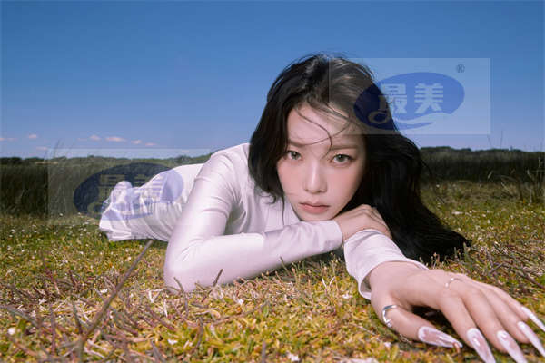 aespa以先行曲《Welcome To MY World》展现梦幻魅力