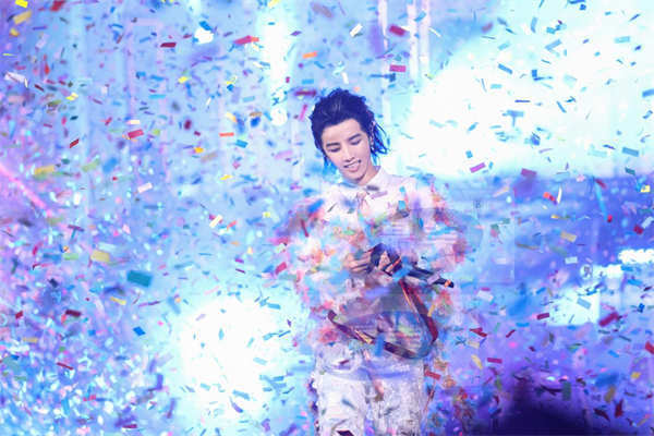 2023华晨宇演唱会发布北京站海报 二征鸟巢重磅回归点燃火星热潮