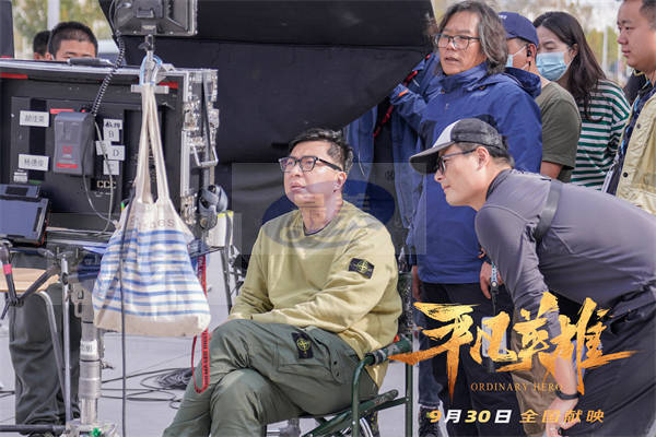 导演陈国辉要求李冰冰冯绍峰更真实 《平凡英雄》全方位还原惊心动魄时刻
