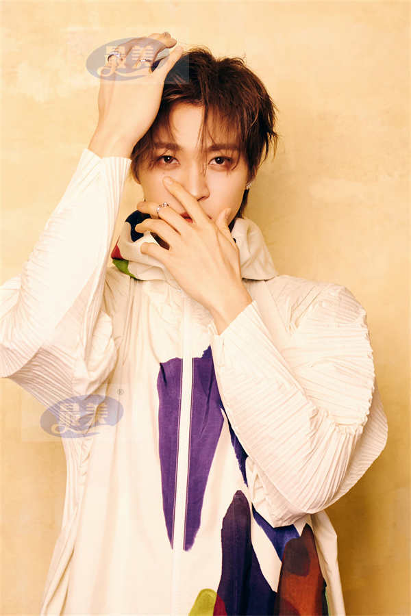 赞多官宣苏州演唱会“BornToBeSanta” 与歌迷庆生共享春日浪漫