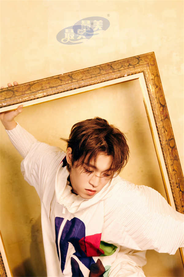 赞多官宣苏州演唱会“BornToBeSanta” 与歌迷庆生共享春日浪漫