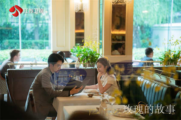 对话彭冠英:庄国栋并非将事业放在第一位,他只是比黄亦玫更成熟