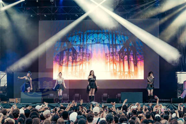 Red Velvet作为唯一的K-POP组合参加全球最大的音乐节“Primavera Sound 2