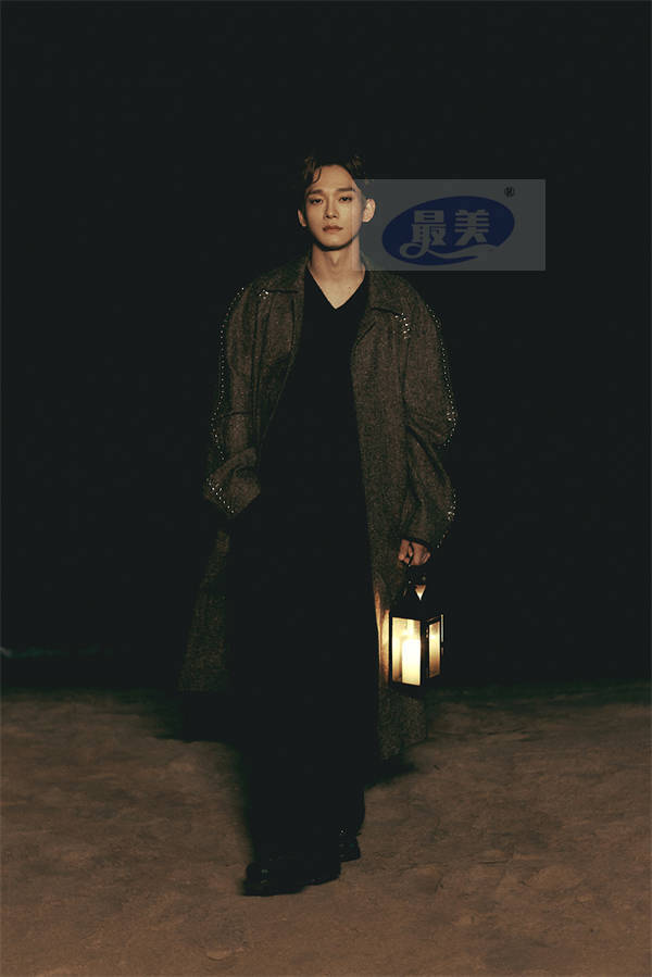 EXO成员CHEN新迷你专辑《正在消失 (Last Scene)》在Circle斩获佳绩，印证火热人