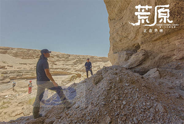 《荒原》任素汐精彩独角戏获赞 导演解读九大影片细节