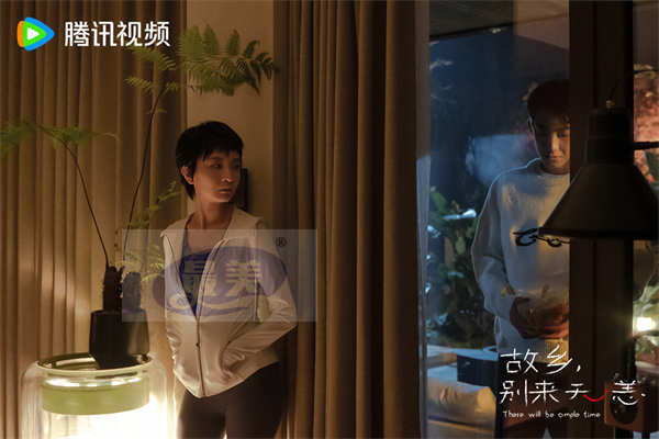 《故乡，别来无恙》发后告片 任素汐李雪琴史策王子璇诠释多样爱情