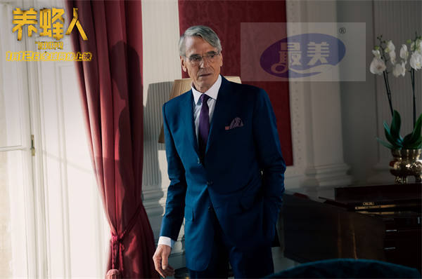 杰森·斯坦森开年首作《养蜂人》上映 颠覆形象为杀手注入情感