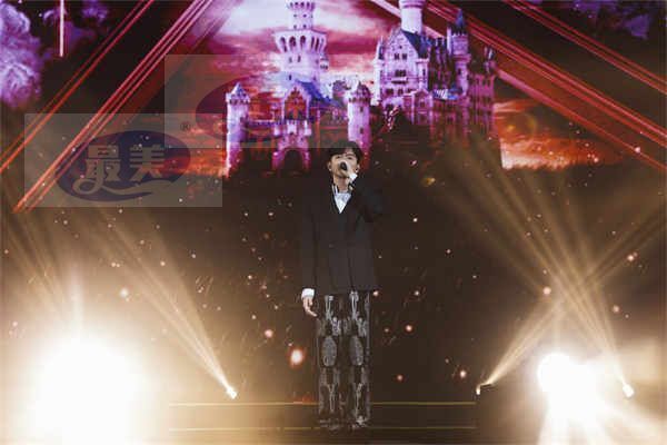 苏有朋巡演金华站与歌迷用“角色”对话 《倚天屠龙记》回忆满满 (8).jpg 苏有朋巡演金华站与歌迷用“角色”对话 《倚天屠龙记》回忆满满