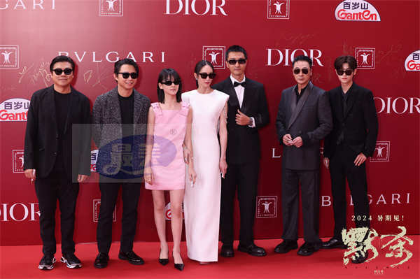 犯罪悬疑电影《默杀》亮相上影节 全员“墨杀大片”压迫感拉满