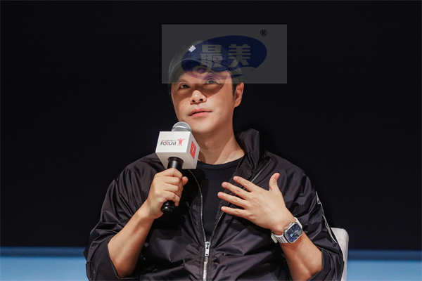 陈思诚出席谢晋百年活动缅怀恩师 扶持青年导演传承中国影人精神