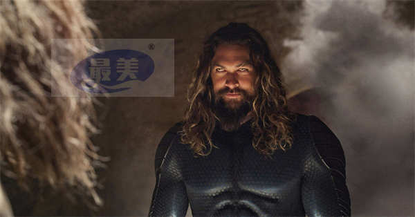 《海王2:失落的王国》首周票房破2亿 海王化身新手奶爸花式带娃