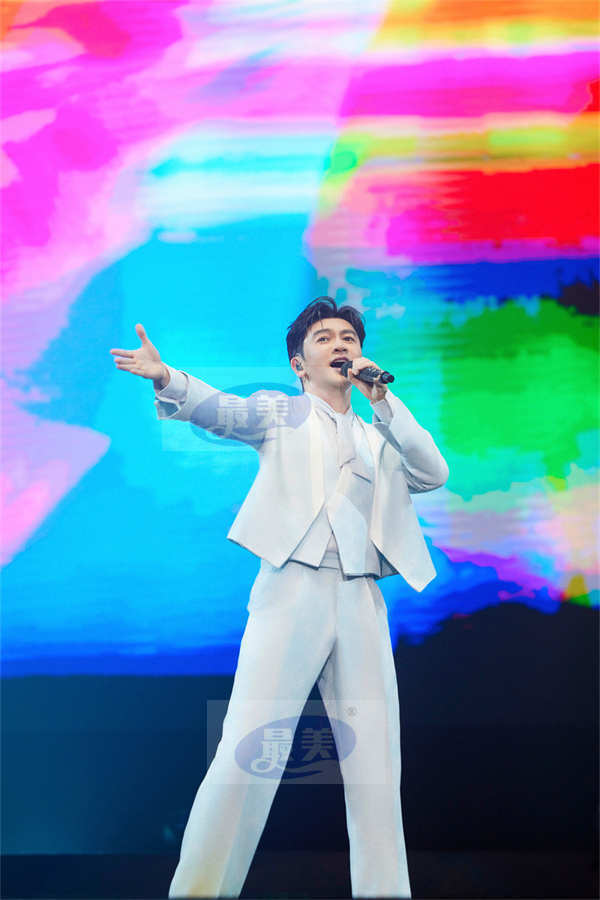 苏有朋巡演西安站感动上演 收官纪念曲MV现场首发无憾之礼