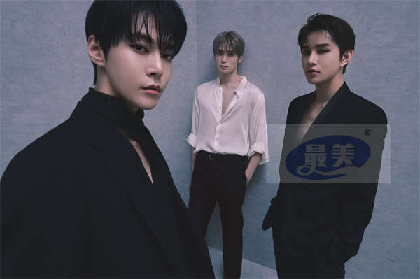 NCT 道在廷首张迷你专辑《Perfume》刷新历代K-POP小分队首周销量第一名纪录，印证特级力量