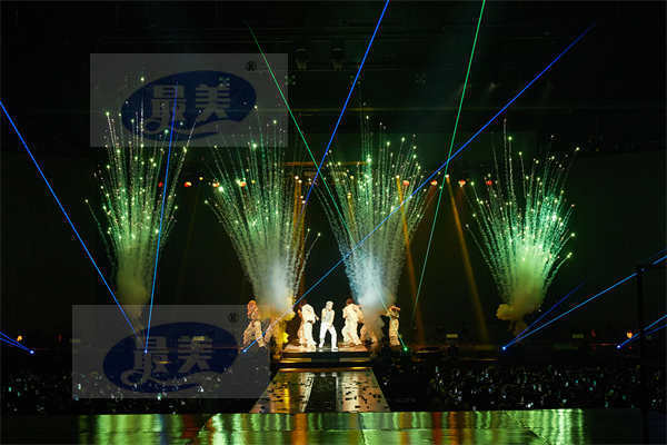 NCT成员泰容2月26日回归，首次单独演唱会“TY TRACK”盛况空前！