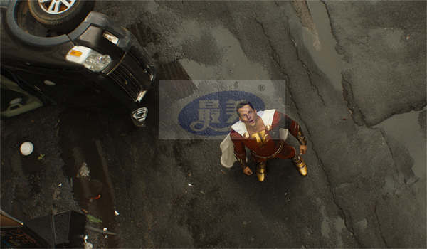 《雷霆沙赞！众神之怒》沙赞对决复仇女神 街头大战观众直呼“意犹未尽”