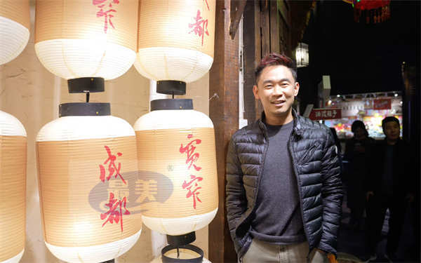 《海王2：失落的王国》预售开启 导演温子仁成都“吸熊猫”