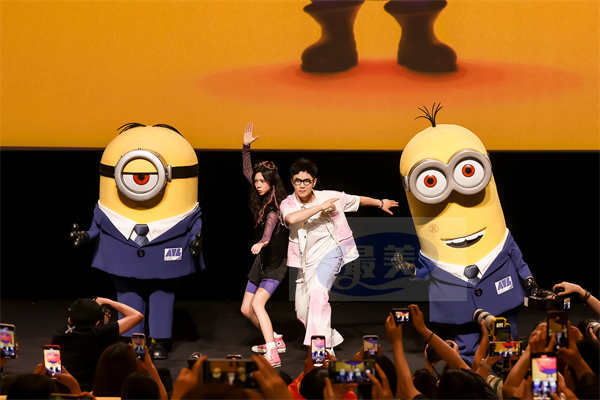 《神偷奶爸4》首映欢乐满分超有趣 大鹏庄达菲携小黄人引爆全场