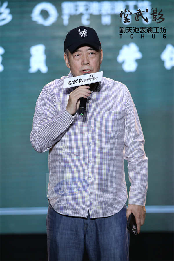 吴京刘天池联手打造“影武者” 创新教学动作表演包容兼收