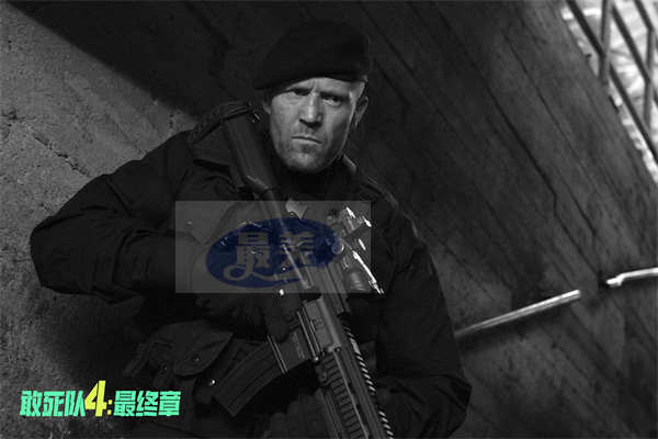 全球动作巨片《敢死队4：最终章》今日公映 硬汉传奇再燃银幕