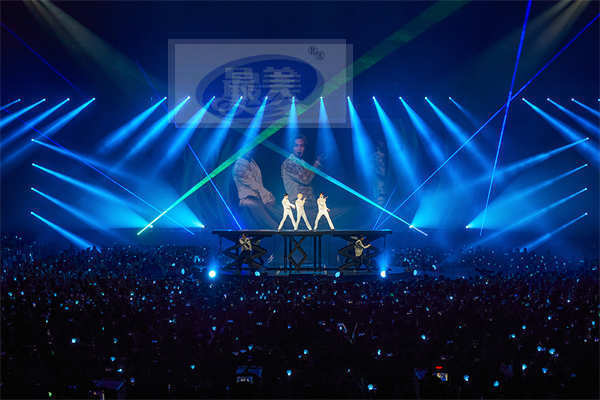 SHINee以中国香港演唱会圆满结束了亚洲巡演，再次证明了超强的SHINee力量！