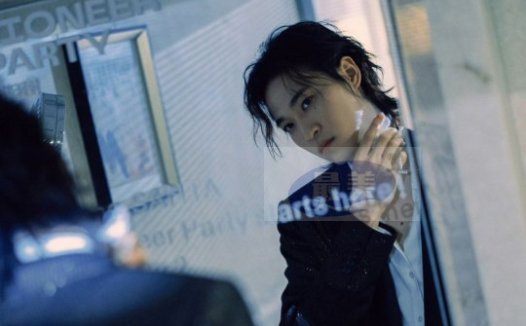 赞多惊喜现身杭州活动 尽展随性无拘翩然风姿