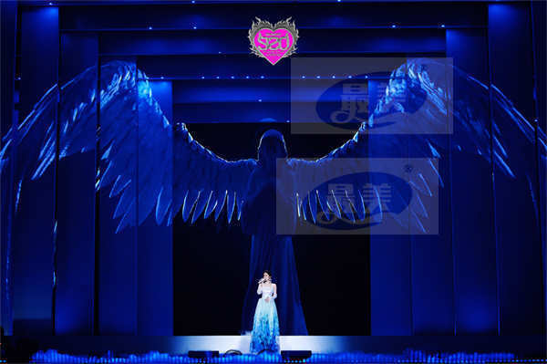 张碧晨“尾号920”广州演唱会梦幻开唱 歌声留存最难忘生日回忆