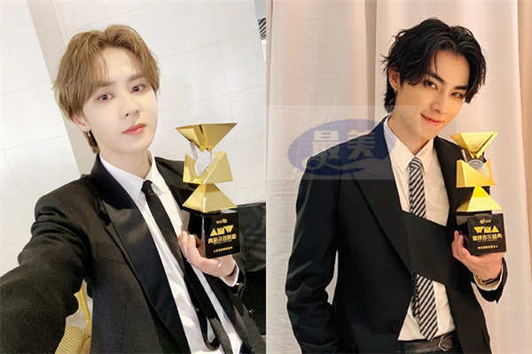 NCT成员仁俊、辰乐 ，威神V成员KUN钱锟、XIAOJUN肖德俊分别荣获微博音乐盛典年度推荐人气艺