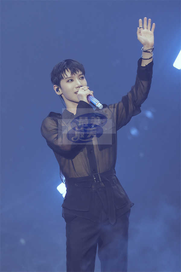 威神V成员TEN（李永钦）粉丝演唱会泰国曼谷场圆满结束，盛况空前！