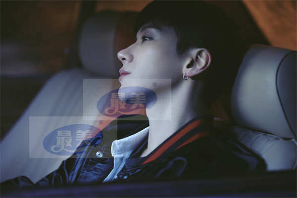 威神V成员TEN（李永钦）首张迷你专辑收录曲《Lie With You》Track Video公开！