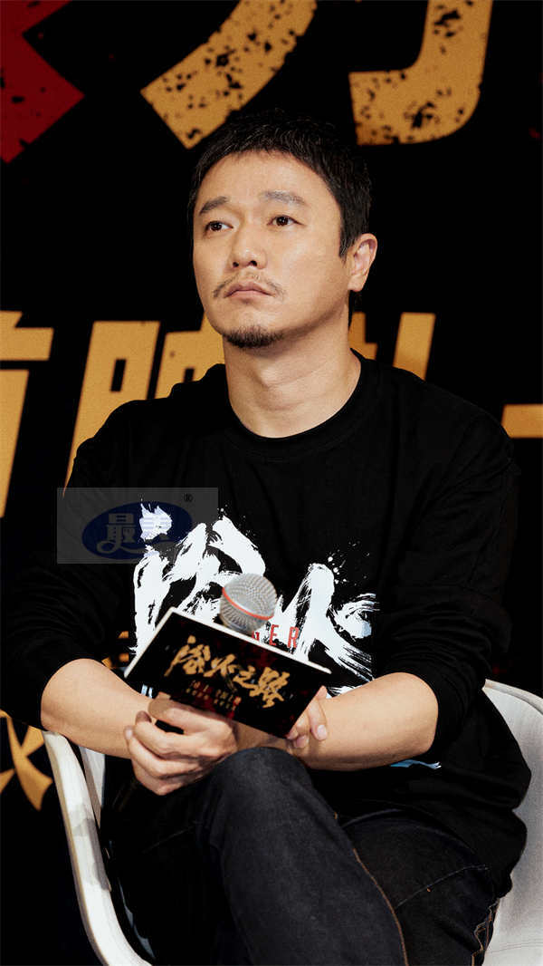 肖央赵丽颖刘烨新片《浴火之路》上海首映狠力全开 曝MV愿天下无拐宝贝回家