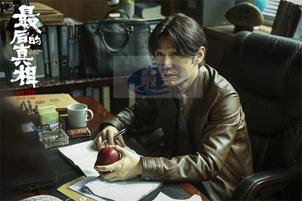 《最后的真相》发黄晓明角色预告 “疯男”律师为恶女翻案遭死亡威胁